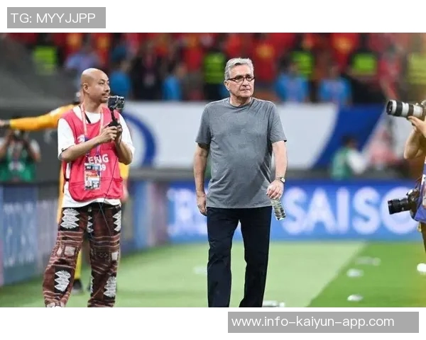 国足新篇章开启两位老帅离场里皮伊万相继告别足球舞台 国足新篇章开启两位老帅离场里皮伊万相继告别足球舞台