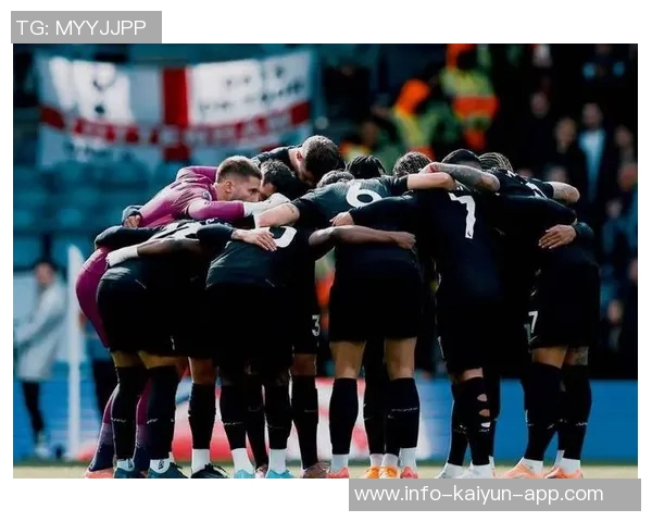 热刺迎战利兹联首发阵容公布西蒙斯特尔库杜斯出战帕利尼亚参赛 热刺迎战利兹联首发阵容公布西蒙斯特尔库杜斯出战帕利尼亚参赛