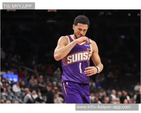 太阳主帅称布克将更多担任控卫角色提升球队进攻效率