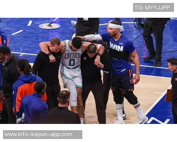 字母哥续约前景乐观明年10月或签4年275亿合同