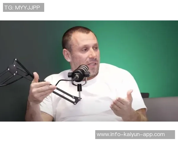 卡萨诺批评阿莱格里战术保守称球队难以提升球员水平 卡萨诺批评阿莱格里战术保守称球队难以提升球员水平