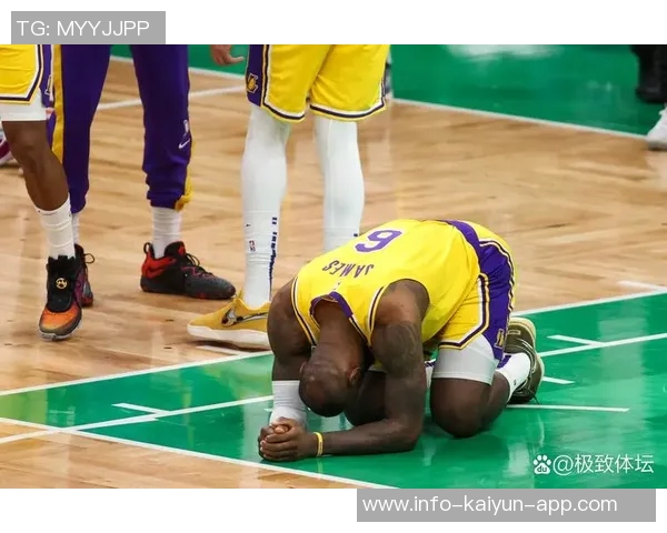 夸梅坚定认为詹姆斯无论何时都应首发即使年迈依旧不可动摇